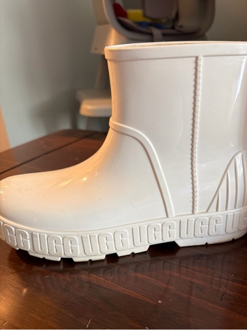 UGG White Short Glossy Rain Boots